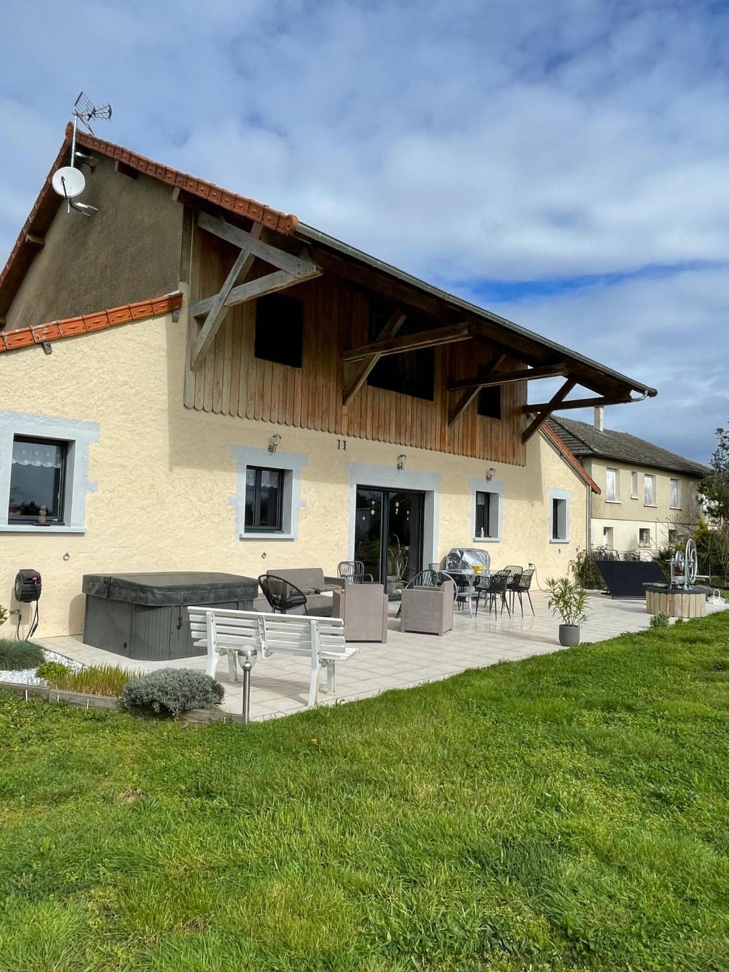 La Guette Bed and Breakfast Cercy-la-Tour Exteriör bild